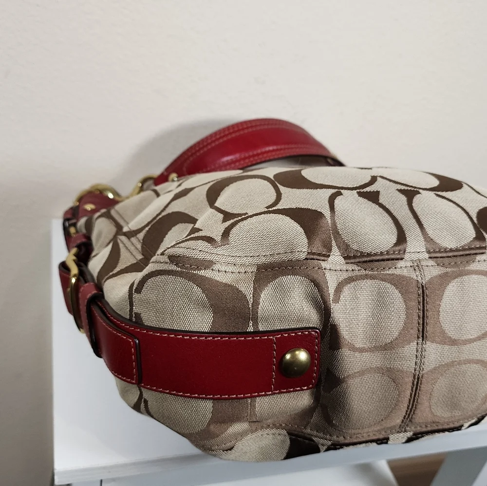 NWT Coach Signature Large Zoe #12674 - Picture 9 of 17